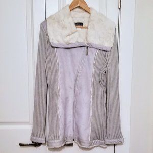 Venus Zipper Sweater with a Faux Fur Trim